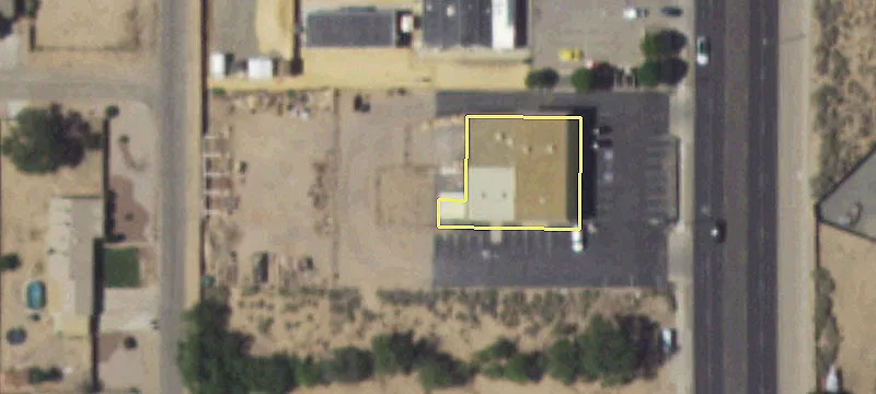 Commercial Land in Growing Area