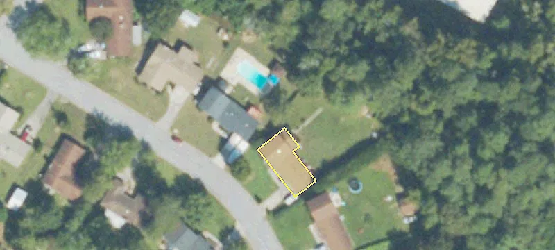 Commercial Lot Near Shopping Center