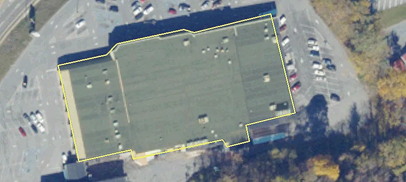Retail Space in Parkway Center