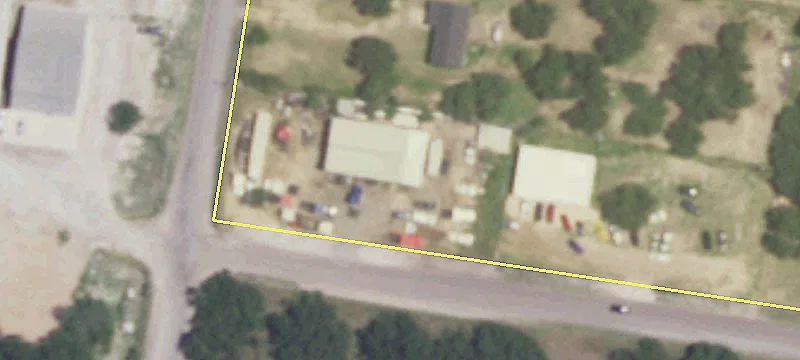 Commercial Property on Mile 4