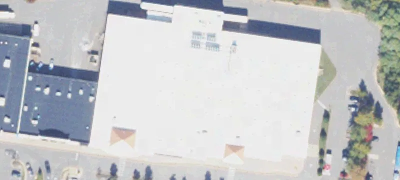 Retail Center in High-Growth Area
