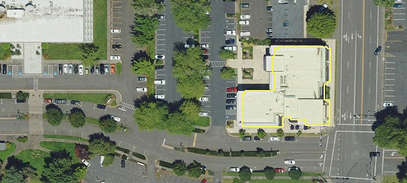 Valley River Drive Commercial Space