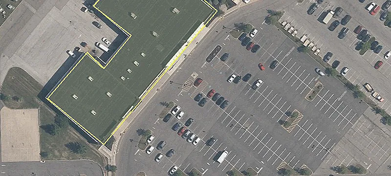 Retail Space in Meadowlands Town