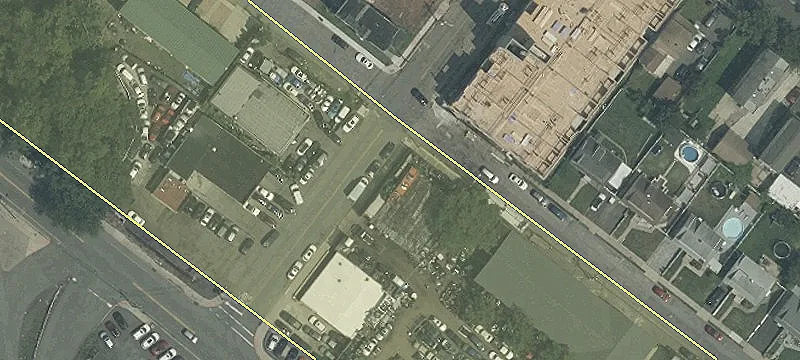 Truck Parking with Office/Garage