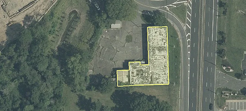 Industrial or Retail Building Available