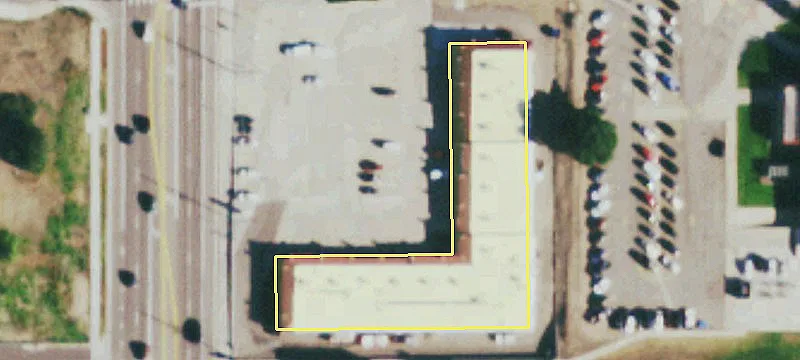 Retail Space Near 39th Avenue
