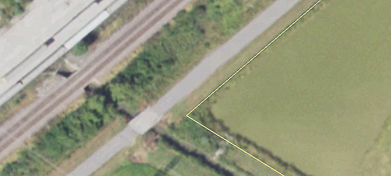 21 Acres Zoned Industrial Land