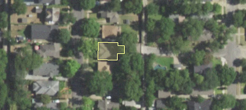 Commercial Land and Building Available