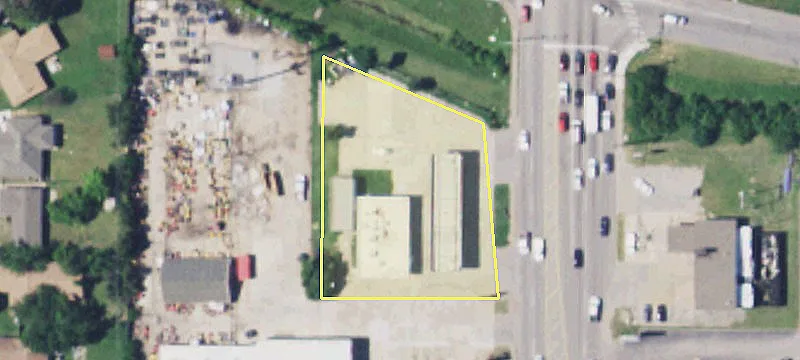 Retail Space on N May