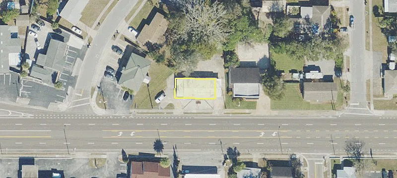 Commercial Duplex in Downtown Area
