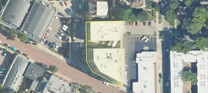Retail Space in Heritage Hill