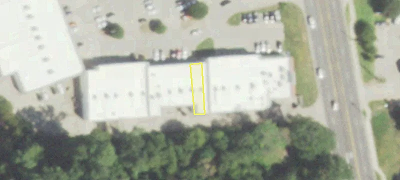 Retail Space in Anchored Center