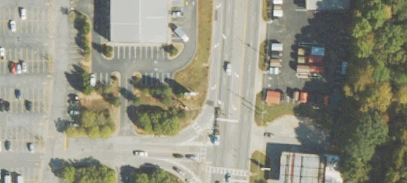 Retail Space in Riverbridge Center