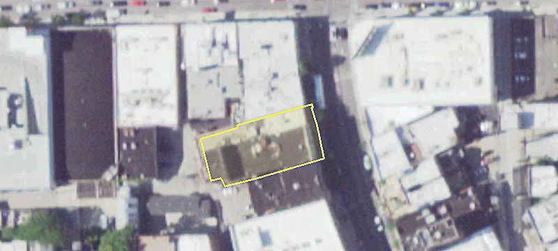 Prime Retail Space in Lincoln Park