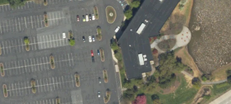 Multi-Tenant Office Building For Rent