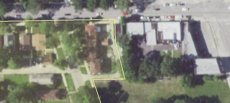 Mixed-Use Building in East Beverly