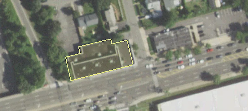 Retail Space on Old Country