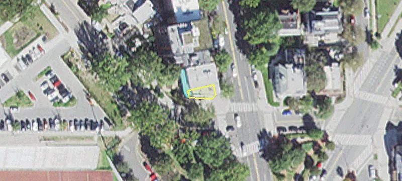 Corner Commercial Building for Lease