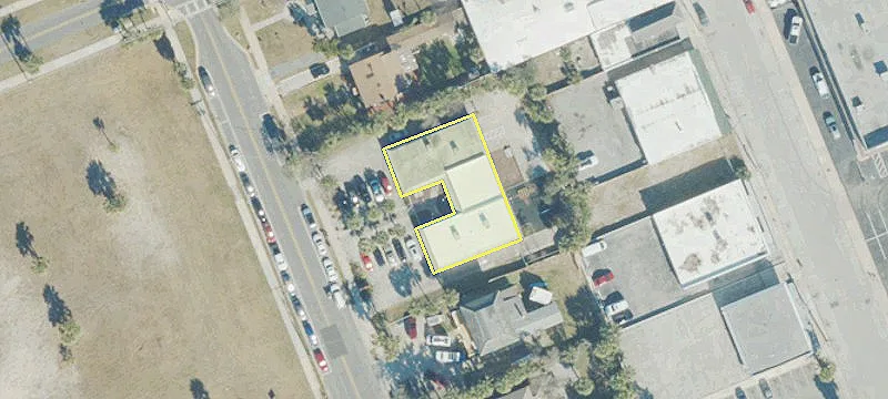 Mixed-Use Property Near Tourist Area