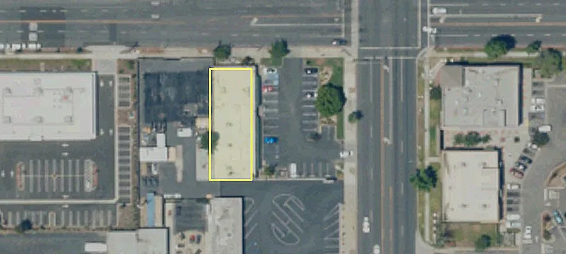 Retail Property in High-Traffic Area