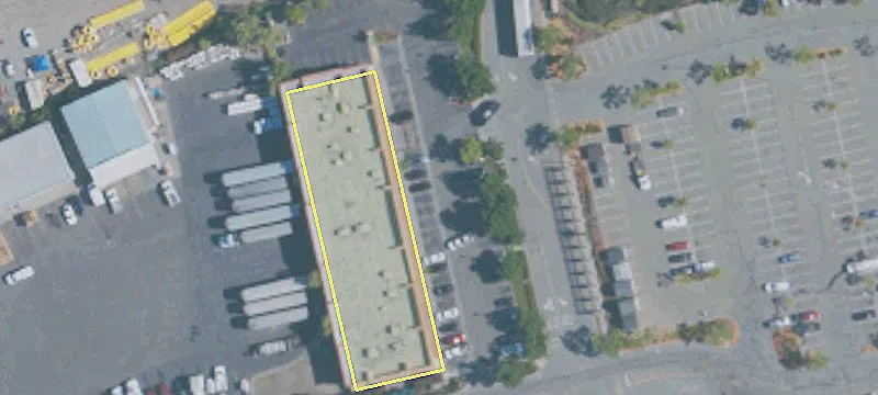 Retail Space in Prime Location