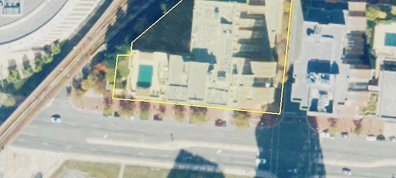 Retail Space Near Metro
