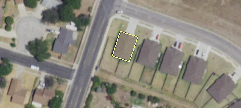 Land on Lowes Blvd