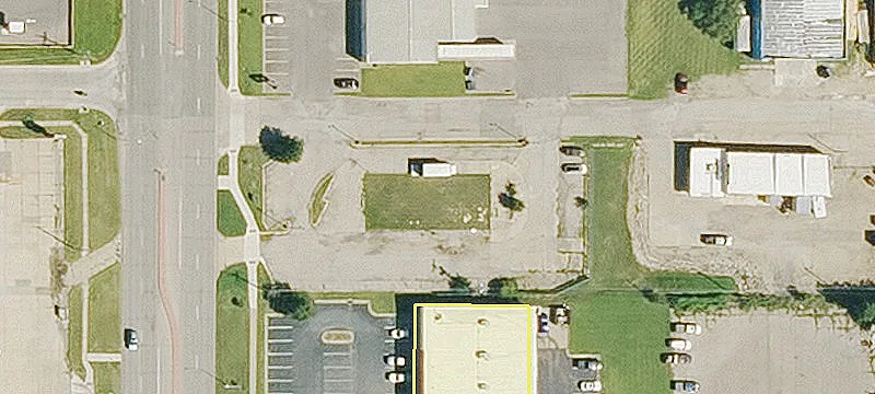 Retail Space on Topeka Boulevard