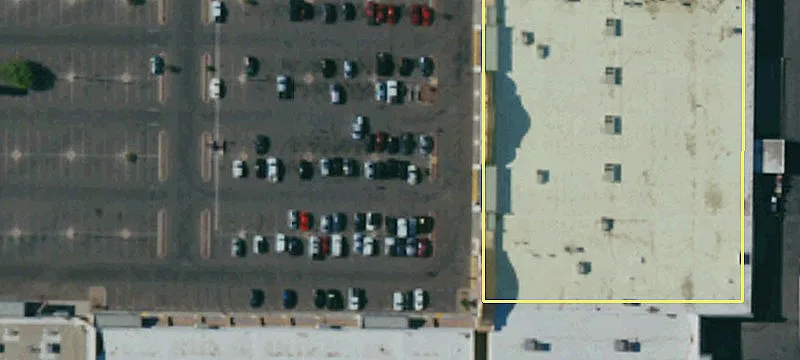 Grocery-Anchored Shopping Center For Rent