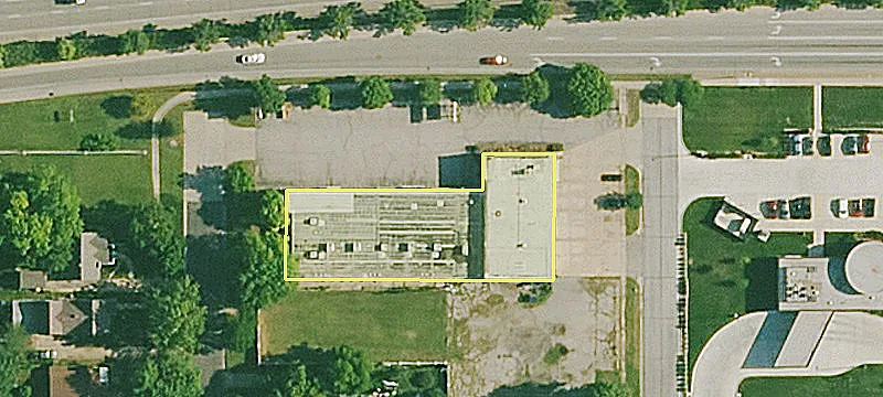 Retail Property on Kellogg Drive