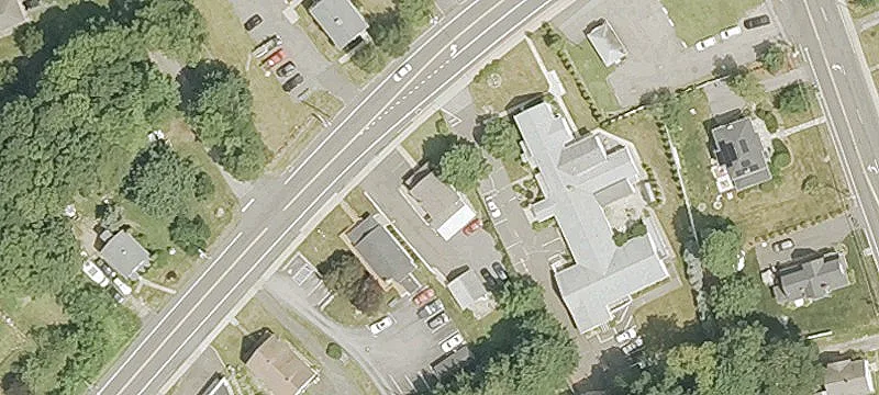 Dominant Shopping Center For Rent