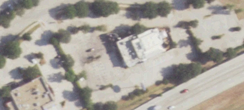 Land, Retail