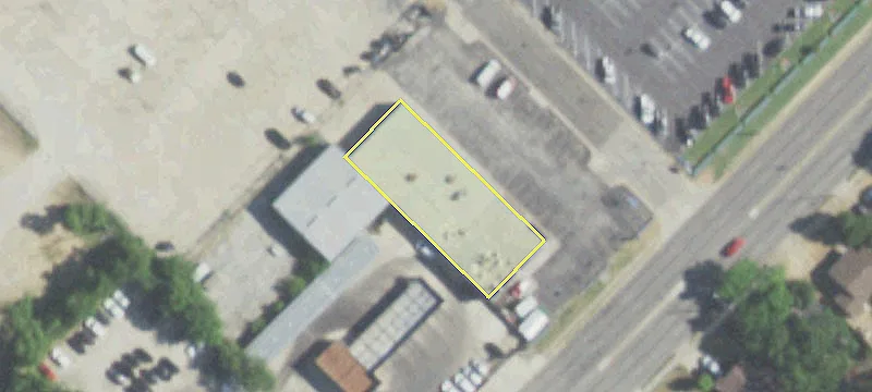 Inwood Road Automotive Service Space