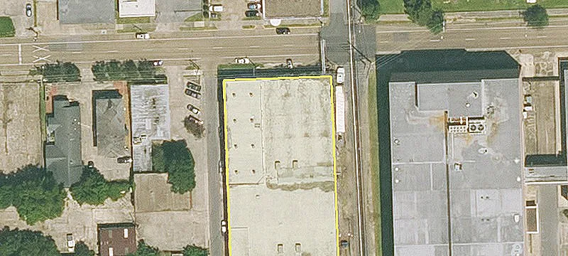 Multi-Tenant Office/Warehouse For Sale