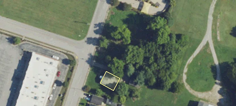 Commercial Lot in Thriving Corridor