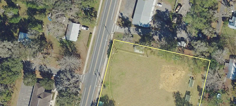 Acre Lot in Flying Tiger Airpark