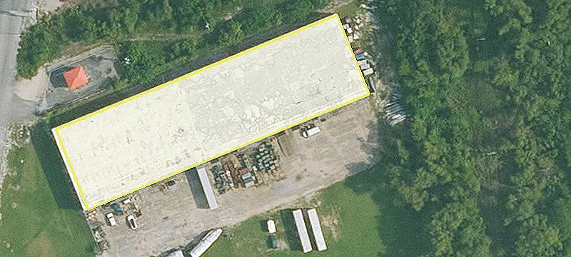 Dock-High Warehouse on Fenced Site