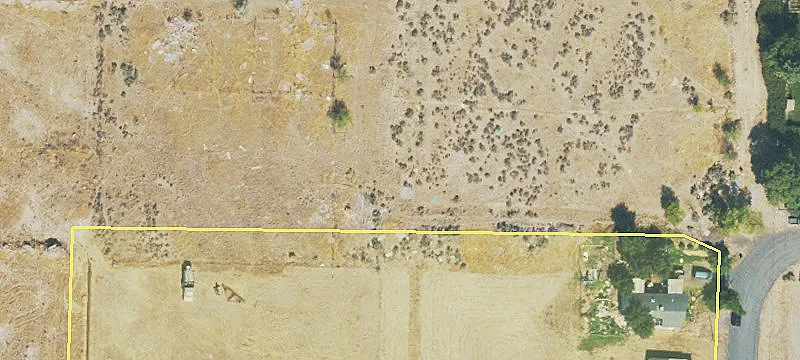 Spacious Lot Near City Amenities