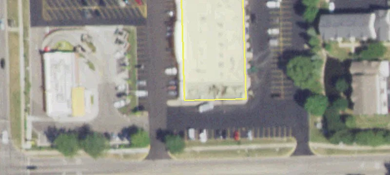 Grocery-Anchored Retail Center For Rent