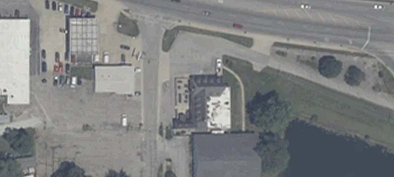 Shelbyville Restaurant with Highway Visibility