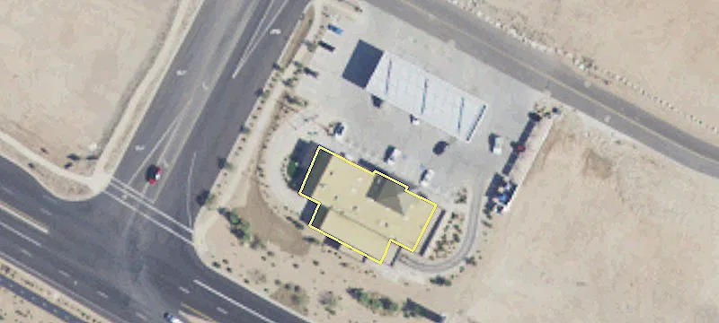 Commercial Land on Pioneer Parkway