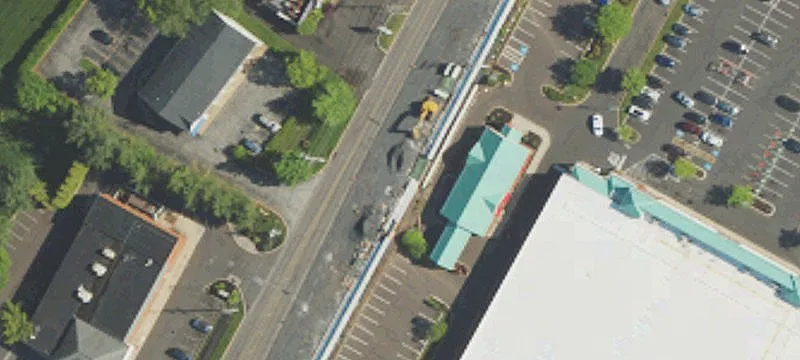 Giant-Anchored Shopping Center For Rent