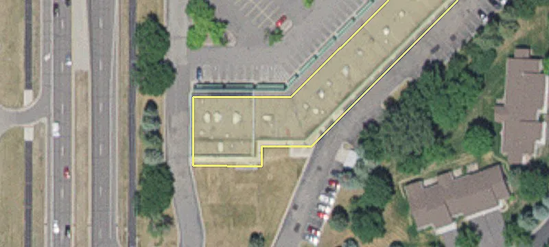 Retail Space Available For Rent