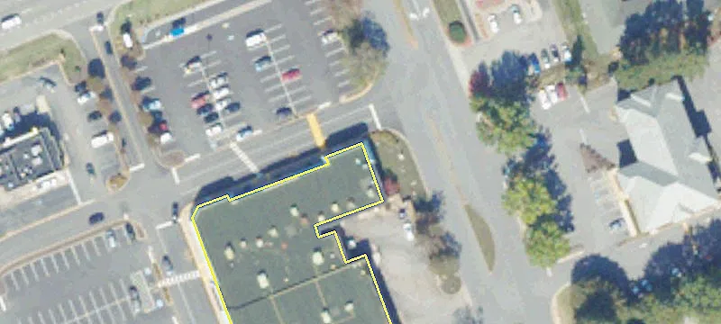 116,240 SF Shopping Center