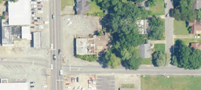 Prime Retail Corner Lot