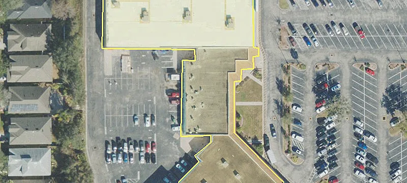 Retail Space on Saxon Boulevard