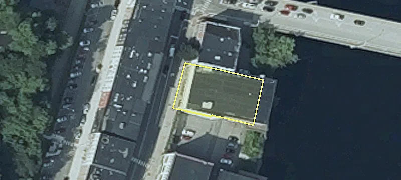 Retail Space Available For Rent