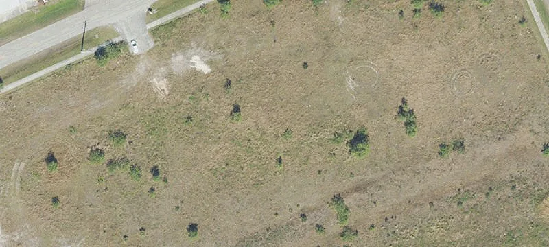 Prime Land in Manatee Park