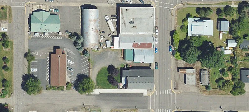 Historic Yamhill Bank Building For Sale