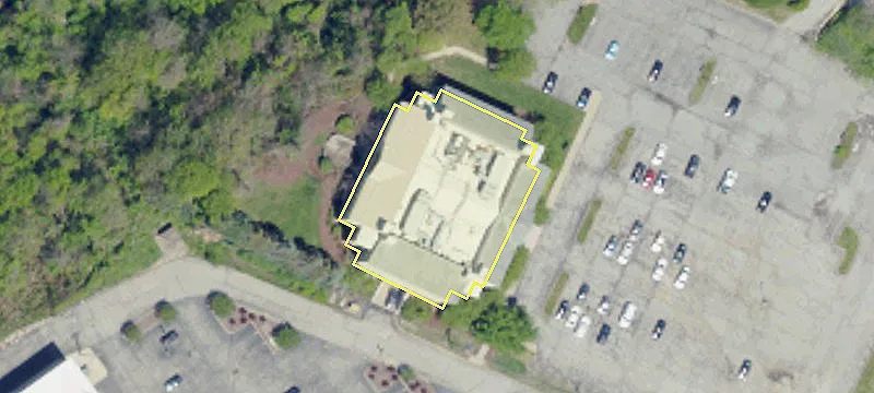 Office Building on 3.59 Acres